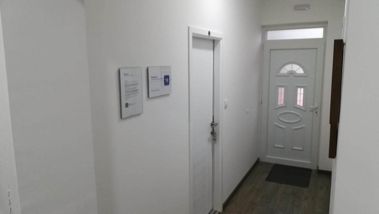 M4U Apartments Ni Exteriör bild