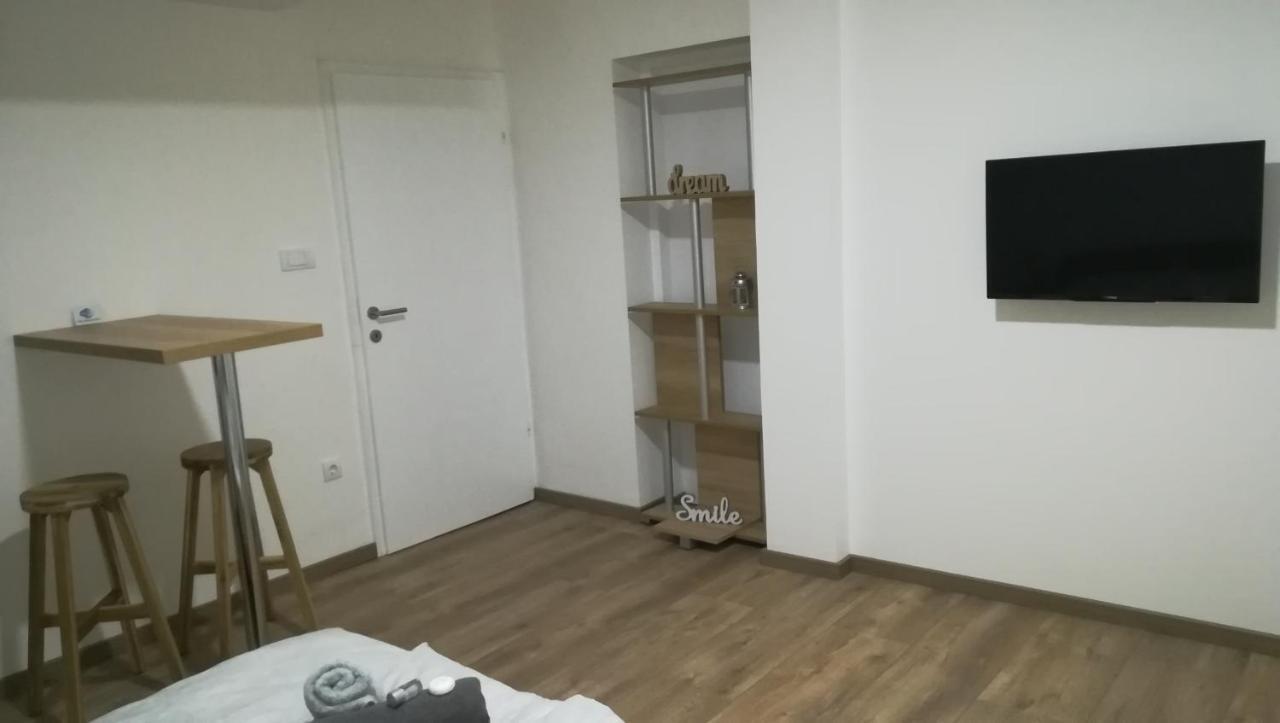 M4U Apartments Ni Exteriör bild